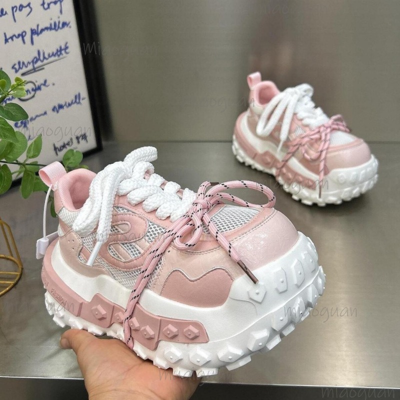 Street Fashion Female - Sneakers da Donna con Plateau Chunky,