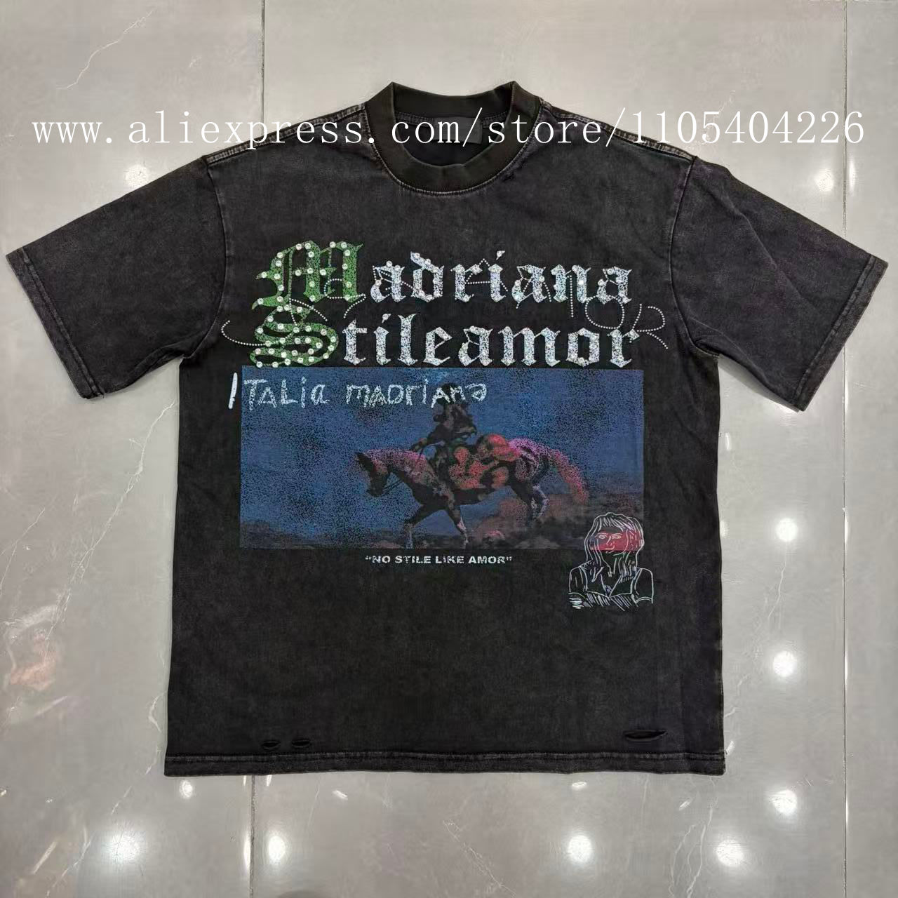 Street Fashion Definition - T-shirt a maniche corte alla moda