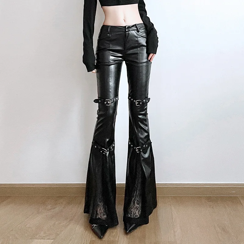 Street Fashion Female - Pantaloni svasati in pelle PU da