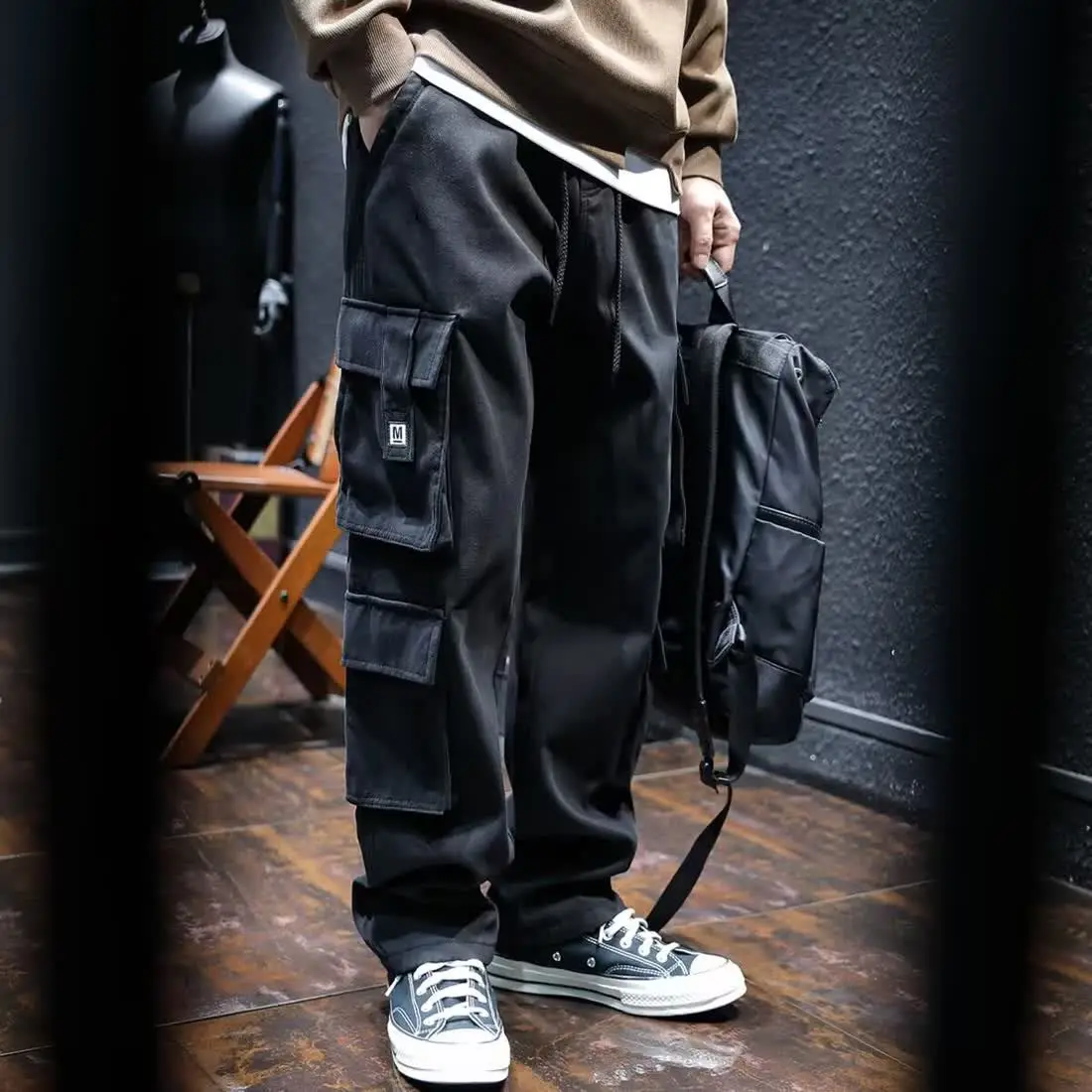 Pantaloni larghi multitasche U - Cargo Pant Wide recensione e prezzo