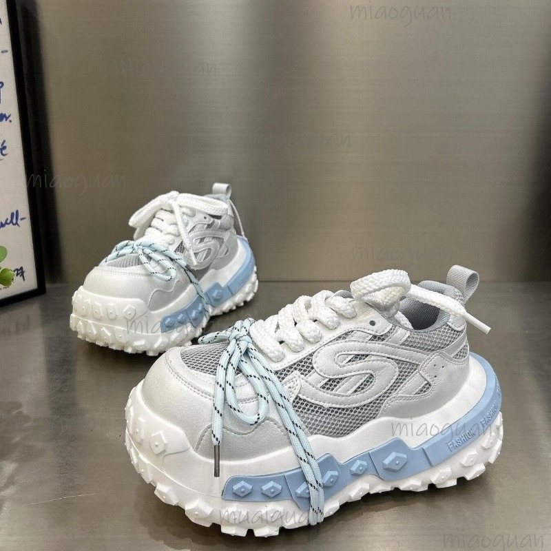 Sneakers da Donna con Plateau  - Street Fashion Female recensione e prezzo