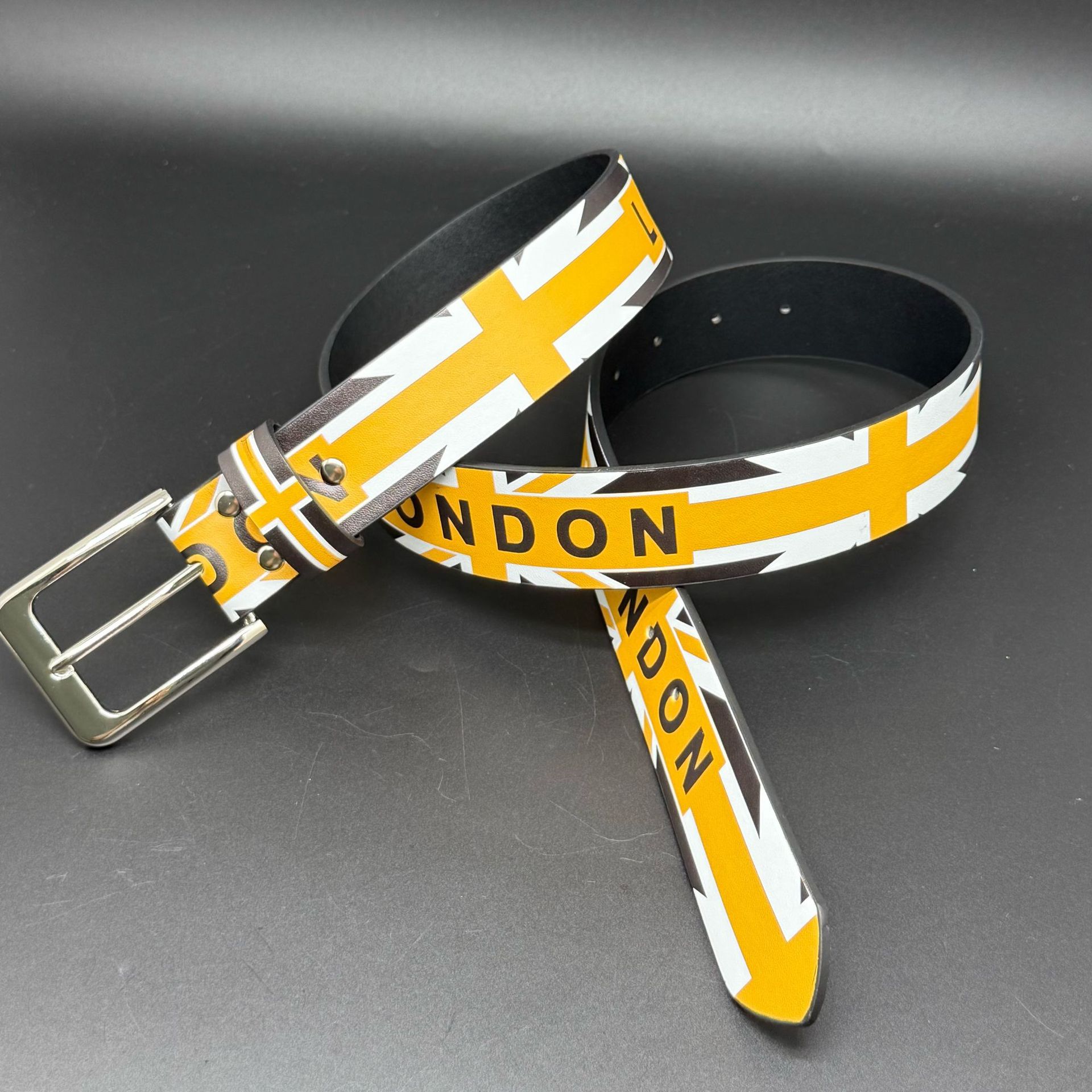 Cintura Unisex Vintage America - Street Fashion In London recensione e prezzo