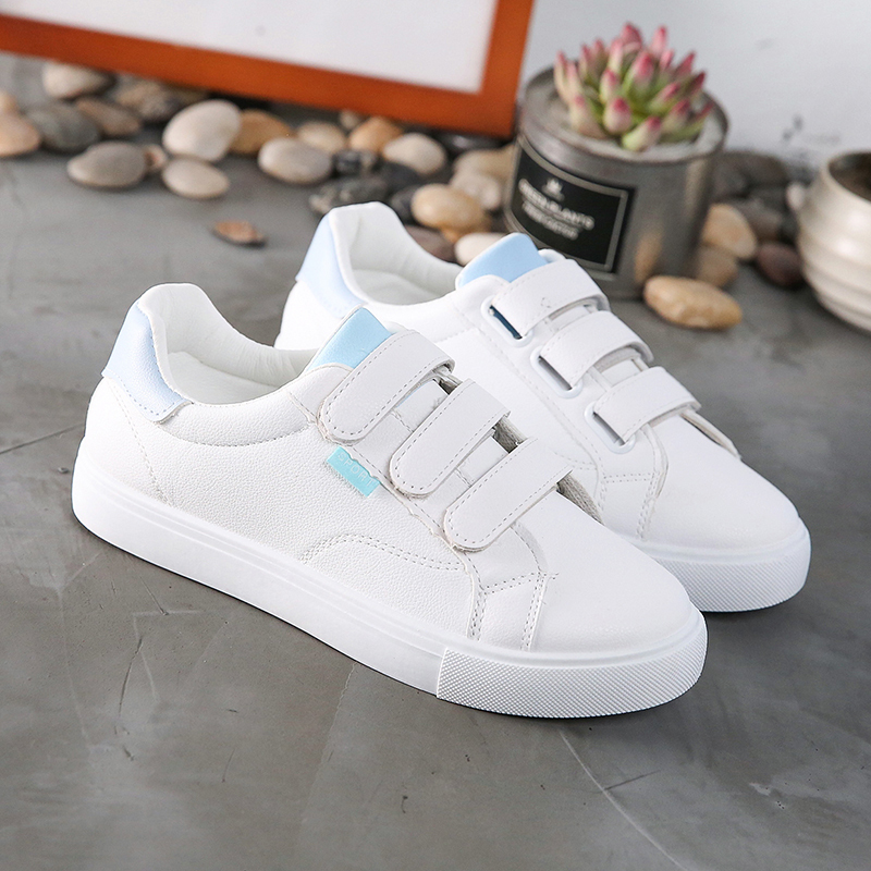 Nuove Scarpe Bianche da Donna  - Street Fashion Ladies recensione e prezzo