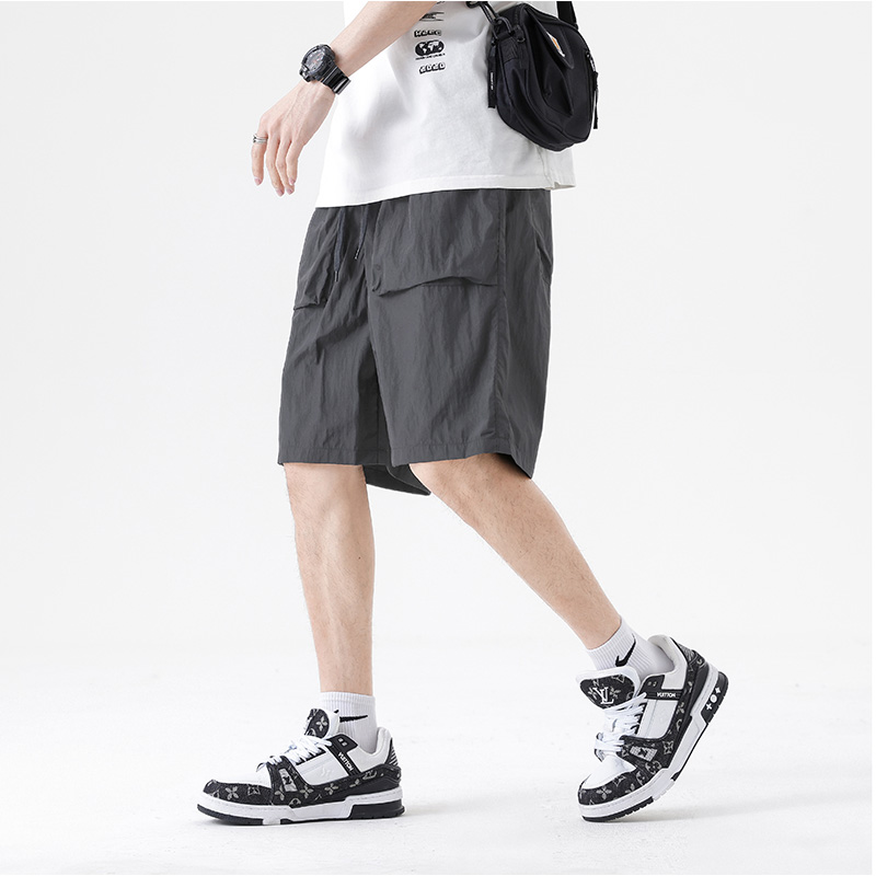 Pantaloncini da uomo 2025 tend - Street Fashion Trends 2025 recensione e prezzo