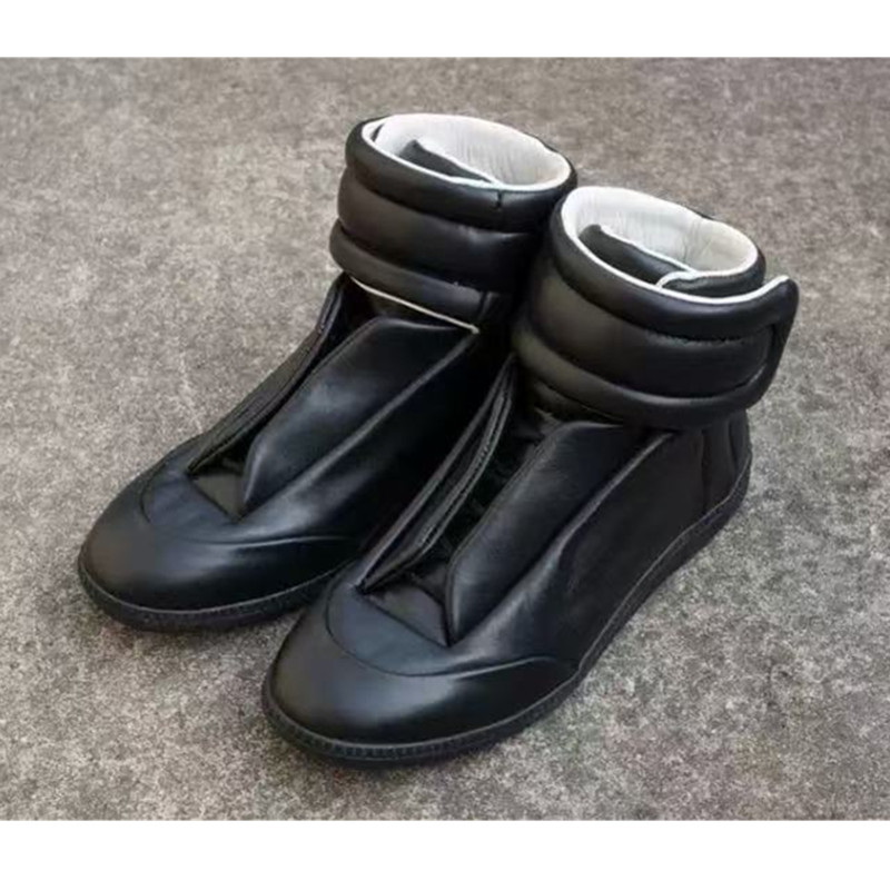 Stivaletti da donna futuristic - Street Fashion Female recensione e prezzo