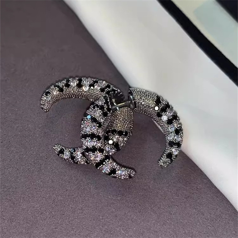 Orecchini vintage in corno di  - Street Fashion Earrings recensione e prezzo