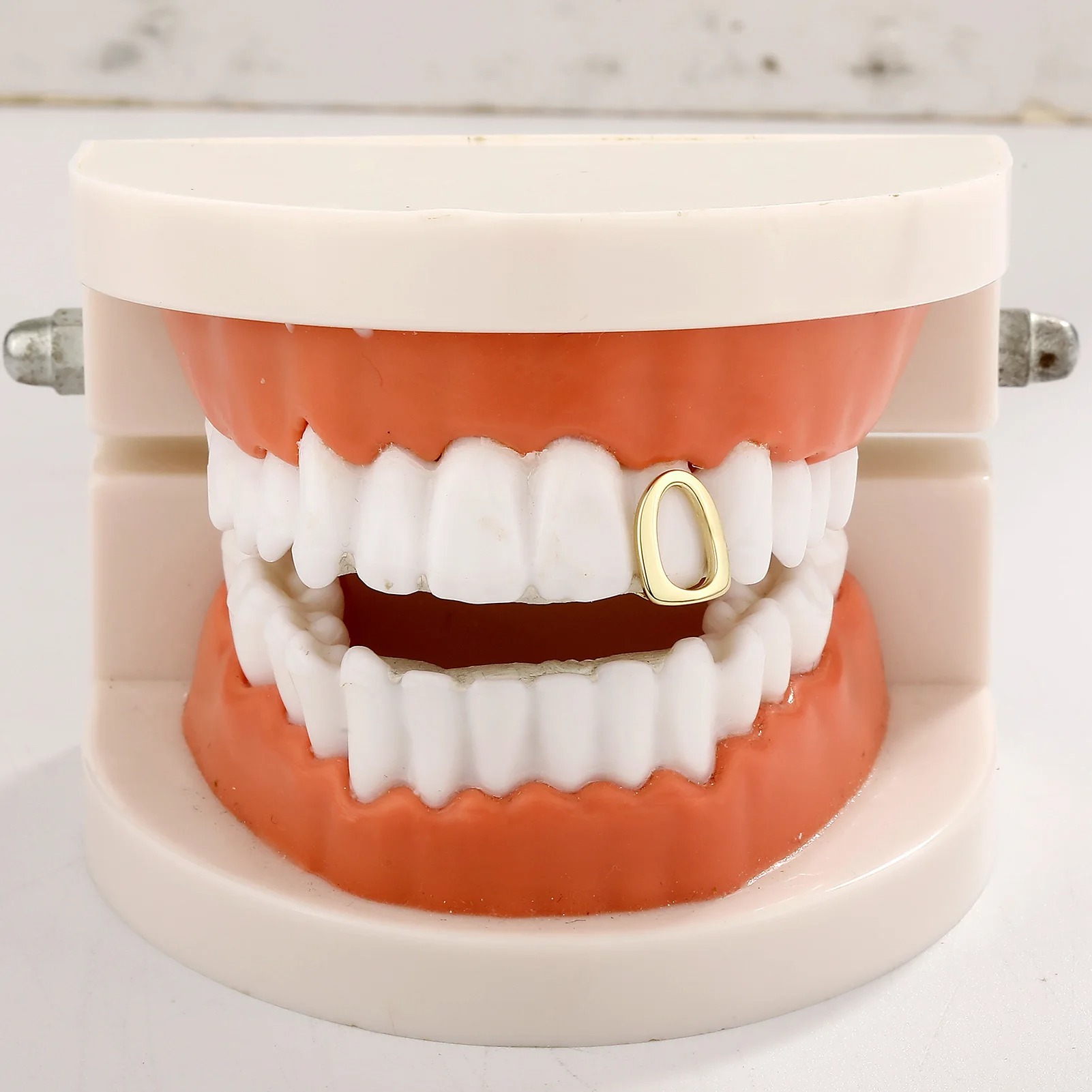 Rapper Hip Hop in metallo colo - Street Fashion Jewelry recensione e prezzo