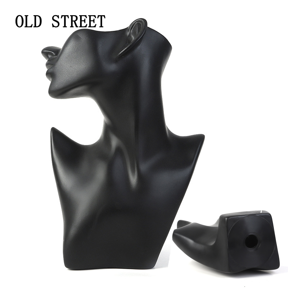 Testa di manichino in plastica - Street Fashion Earrings recensione e prezzo