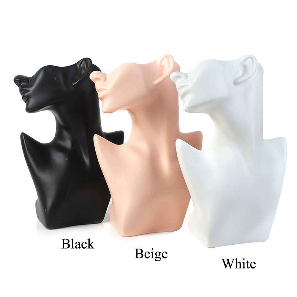 Testa di manichino in plastica - Street Fashion Earrings recensione e prezzo