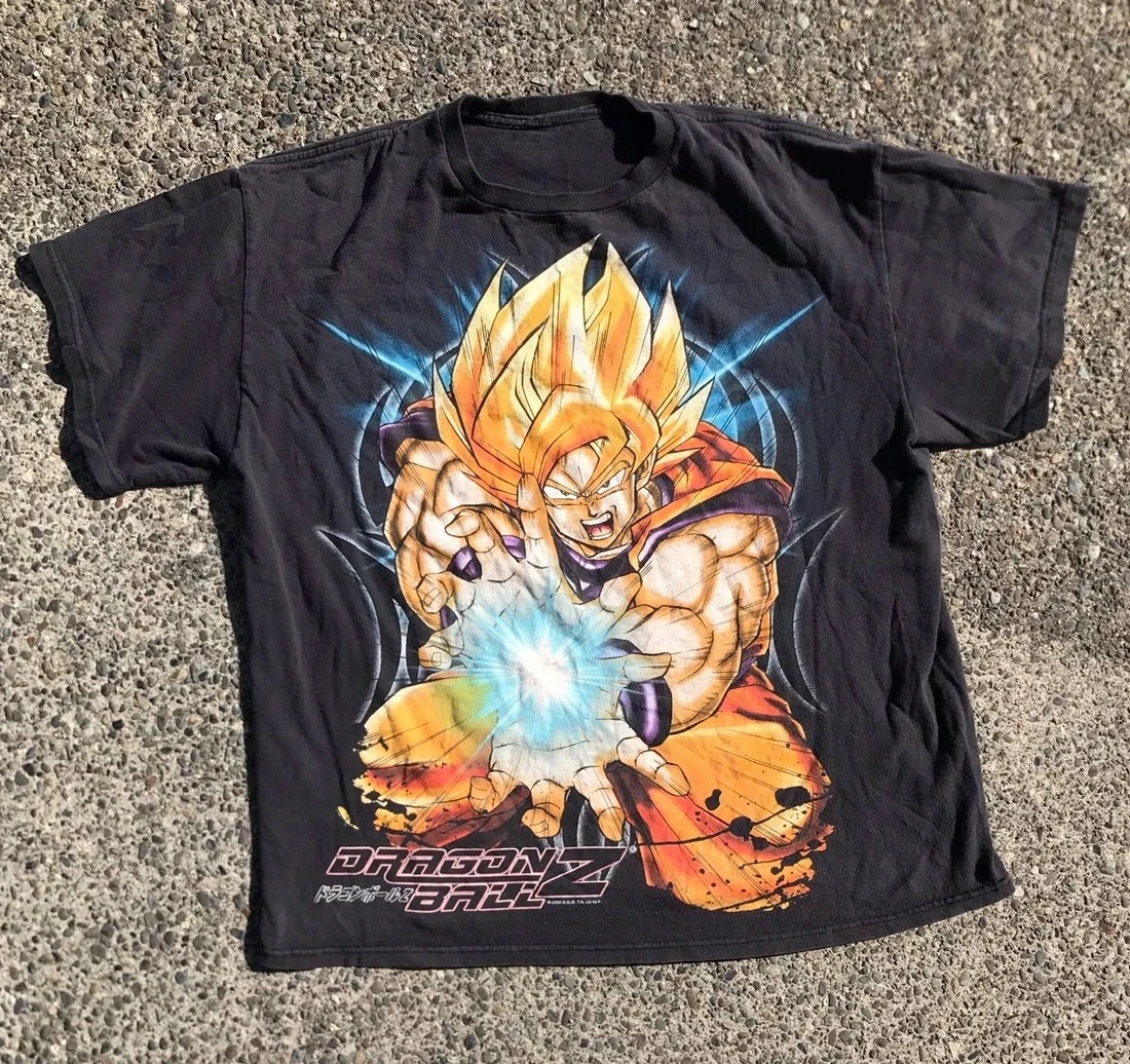 DragonBall Goku T-shirt a mani - Street Fashion Definition recensione e prezzo